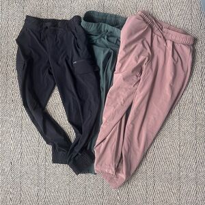 all in motion Kids Black, Green, and Pink Joggers Size 8